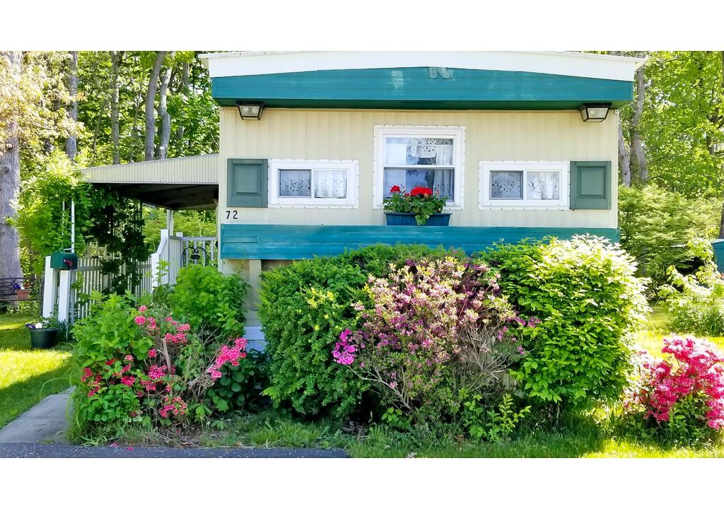 703 Fresh Pond Ave 72, Calverton, NY 11933 Trulia