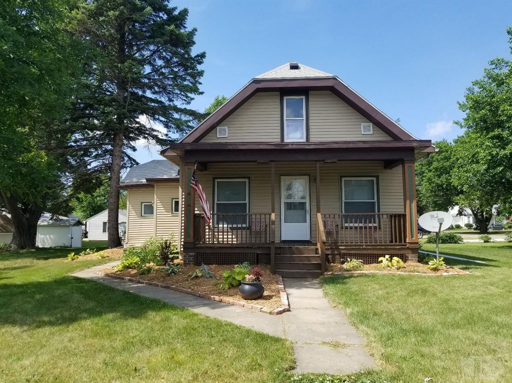 921 Main St, Mediapolis, IA 52637 Trulia