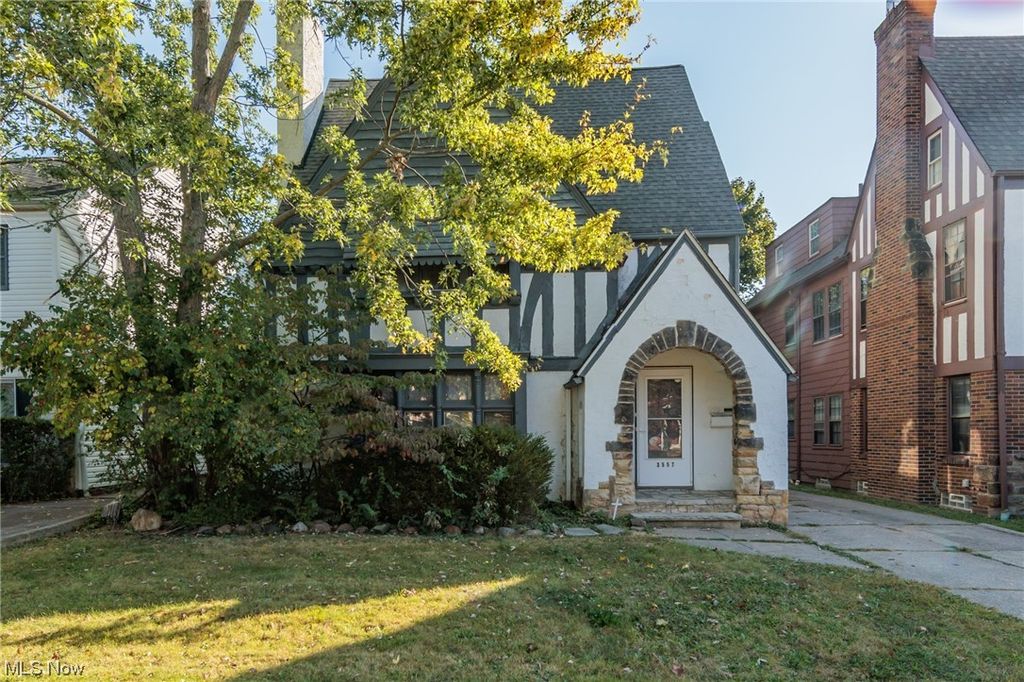 3557 Lynnfield Rd, Shaker Heights, OH 44122