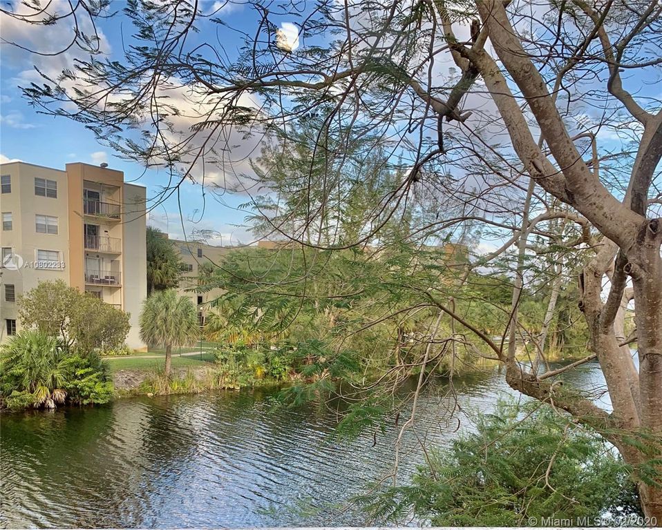 6225 Kendale Lakes Cir 254, Miami, FL 3 Bed, 2.5 Bath Condo 58