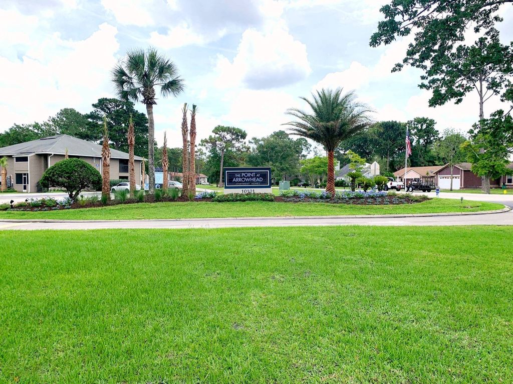 10101 Arrowhead Dr, Jacksonville, FL 32257