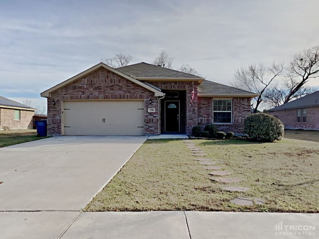 1530 Nottingham Dr, Lancaster, TX 75134