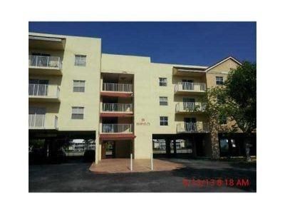8240 SW 210th St #210, Miami, FL 33189