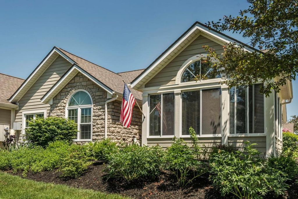 6392 Mission Hills Pl, Westerville, OH 3 Bed, 2 Bath Condo 43