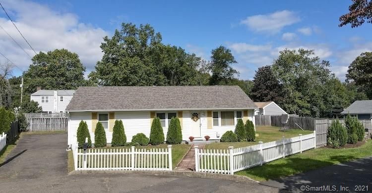 62 Derman Cir, Bridgeport, CT 06606