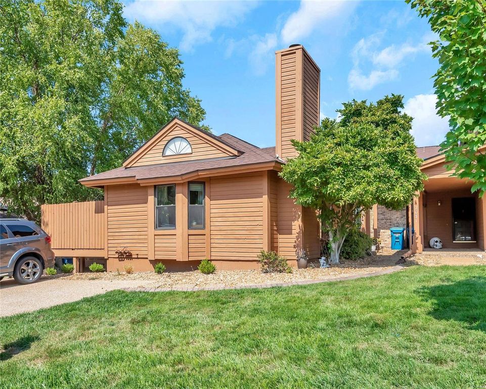chateau country club townhomes