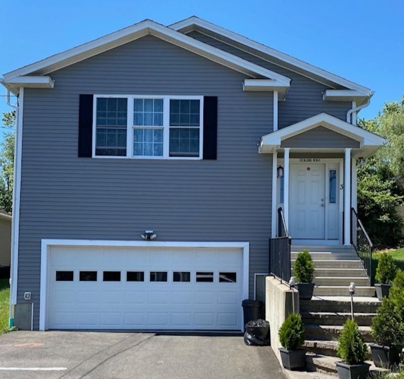 41 Brainerd Rd, Branford, CT 06405