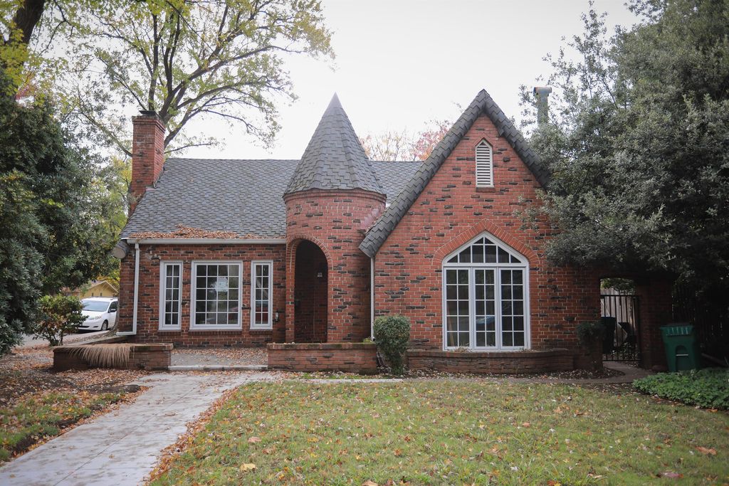 697 Eastwood Ave, Chico, CA 95928 See Estimated Value