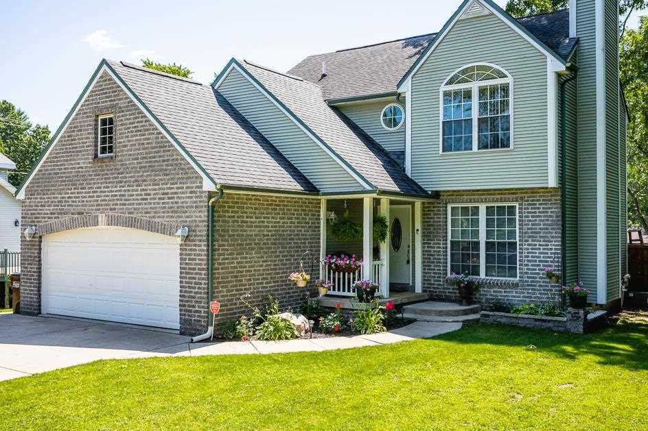 821 Phillips Ave, Jackson, MI 49203