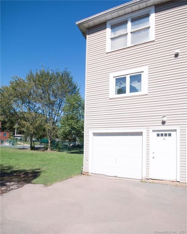 1259 East St #A, New Britain, CT 06053