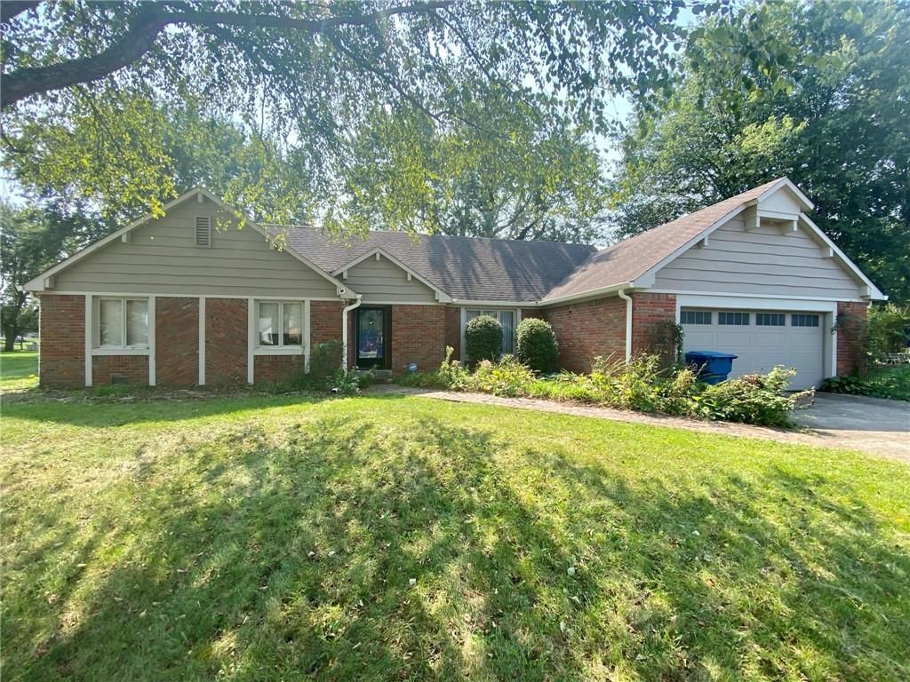 1615 Forward Pass Ct, Indianapolis, IN 46217
