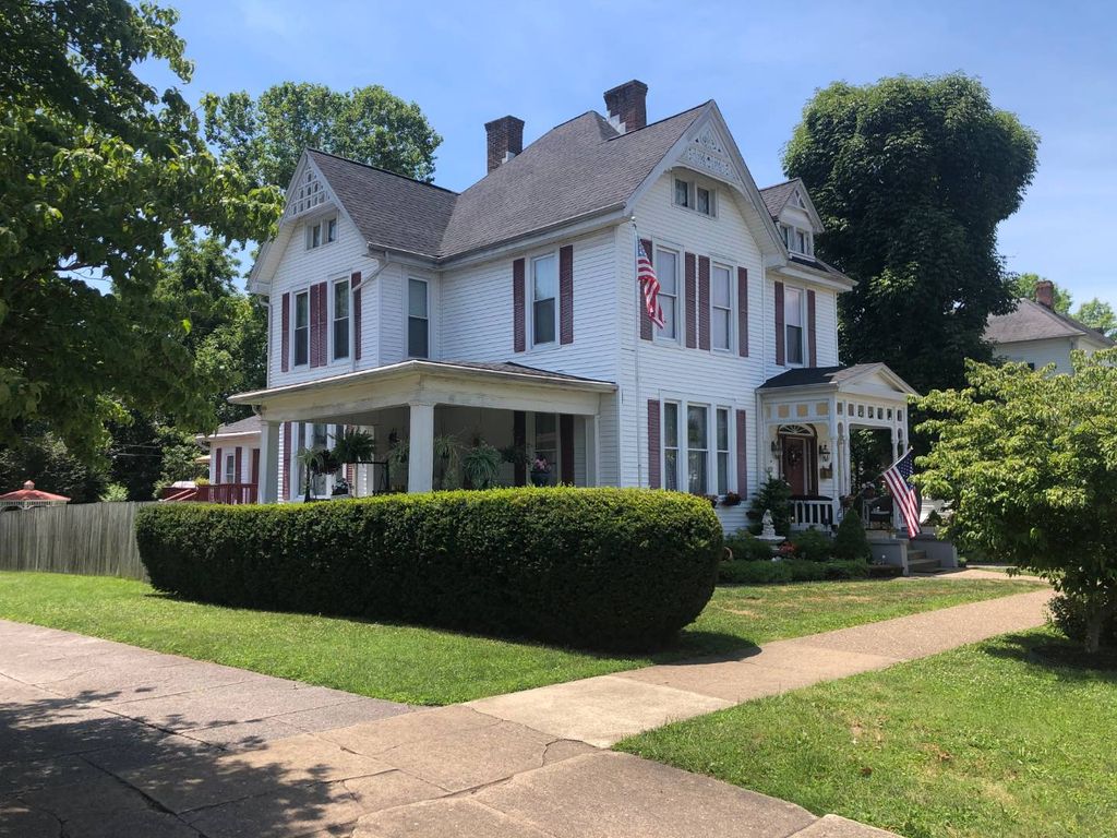 131 E South St, Jackson, OH 45640 4 Bed, 2 Bath SingleFamily Home MLS 10919045 23 Photos