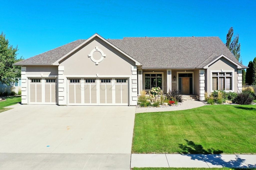 4608 Timberline Dr S, Fargo, ND 58104