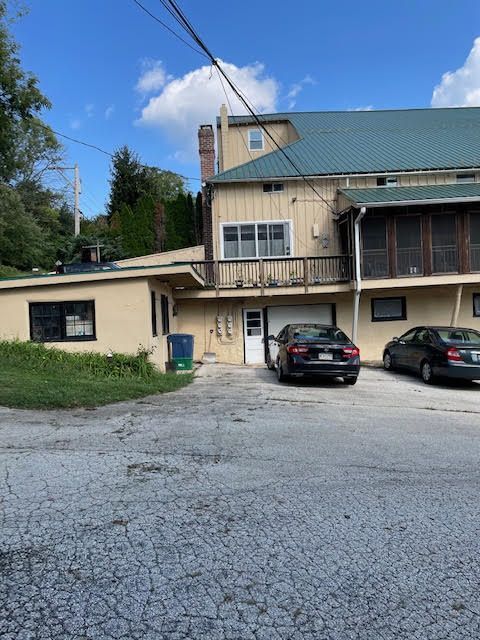 708 Oakbourne Rd, West Chester, PA 19382