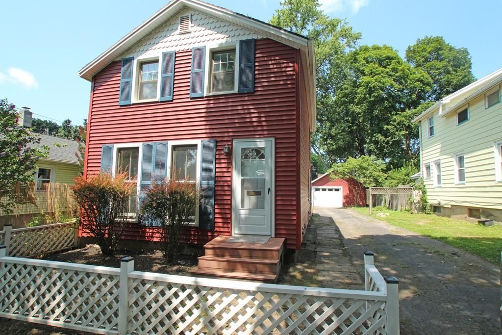 140 Cypress St, Rochester, NY 14620