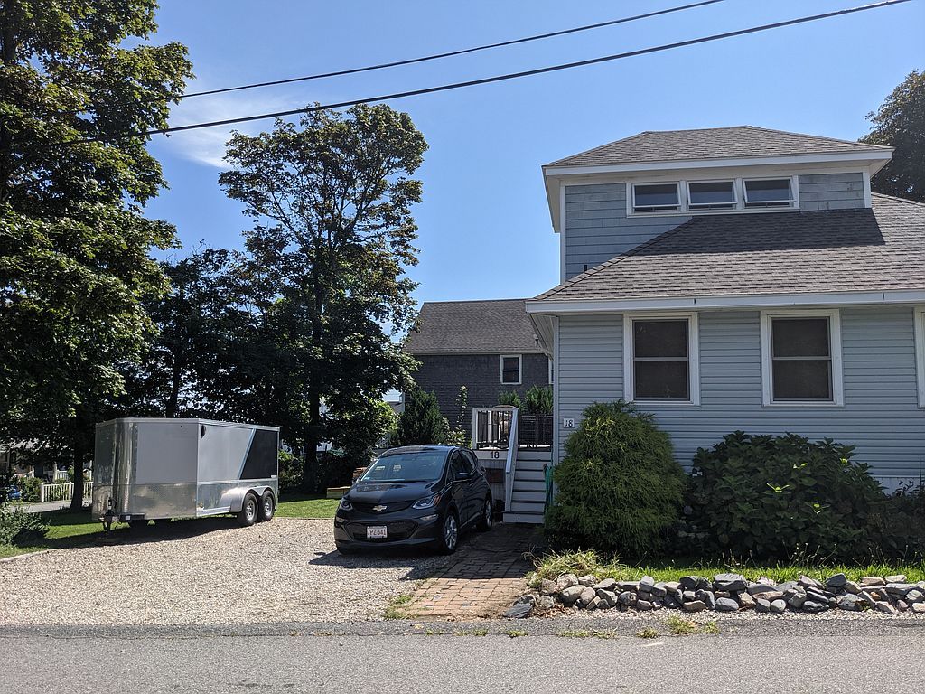 18 Andrew Rd, Hull, MA 02045