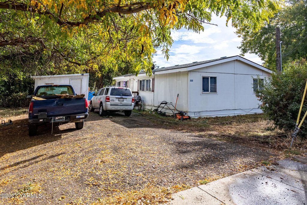 812 Washington St, Tieton, WA 98947 MLS 232356 Trulia