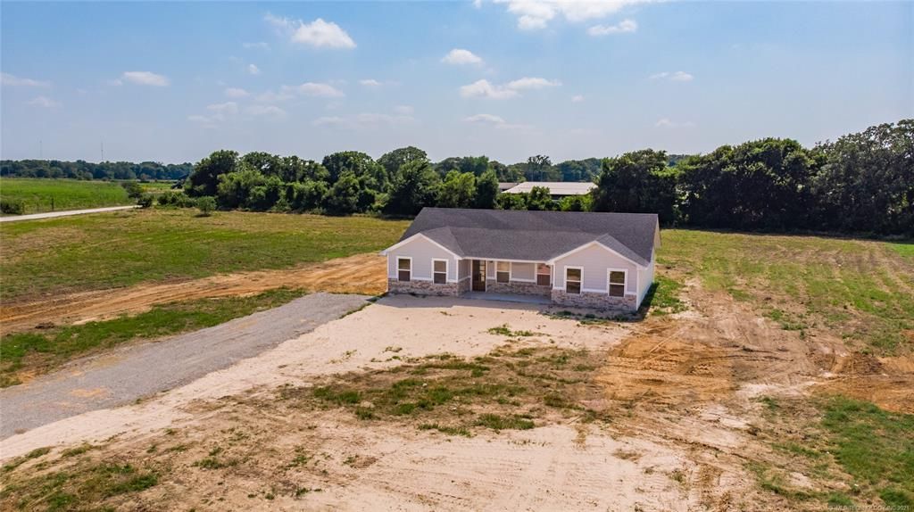 10862 Dragonwood Rd, Marietta, OK 73448