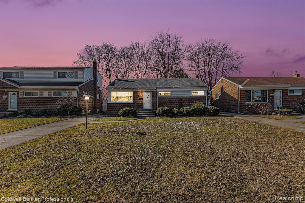 22904 Brookdale Blvd, Saint Clair Shores, MI 48082 Trulia