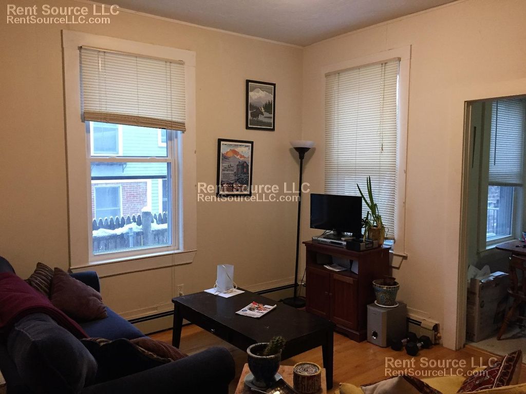 59 Sacramento St #1, Cambridge, MA 02138