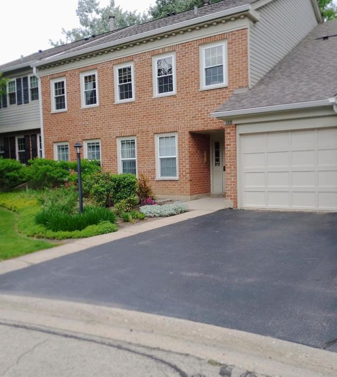 1608 Warwick Ct #D2, Wheeling, IL 60090