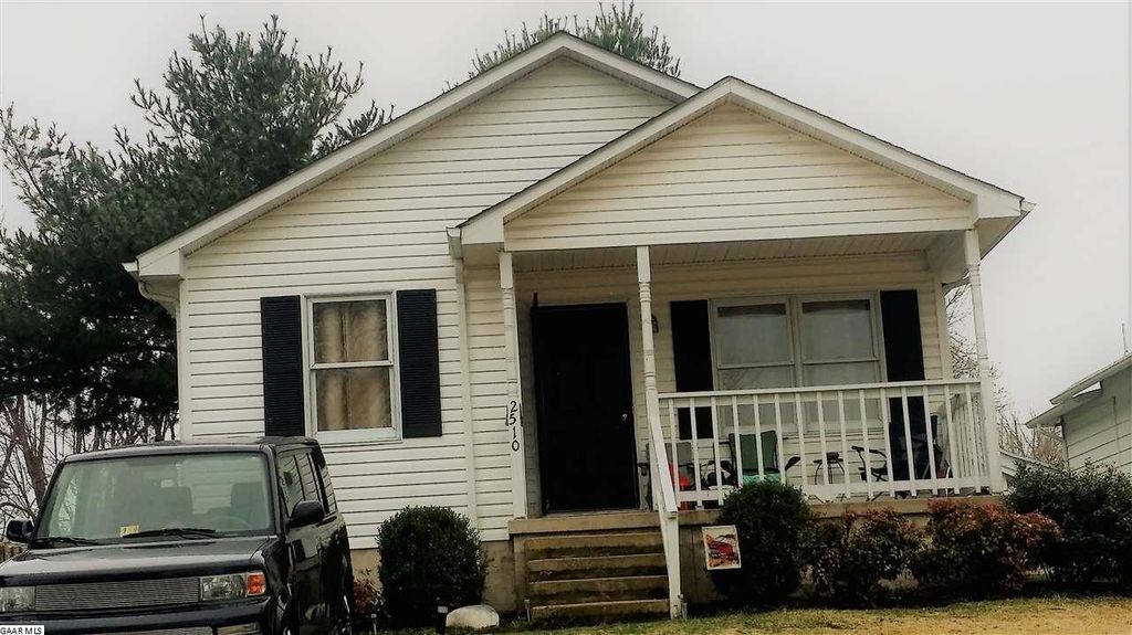 2510 Hickory St, Staunton, VA 24401 Trulia