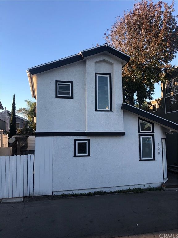 100 Welcome Ln, Seal Beach, CA 90740