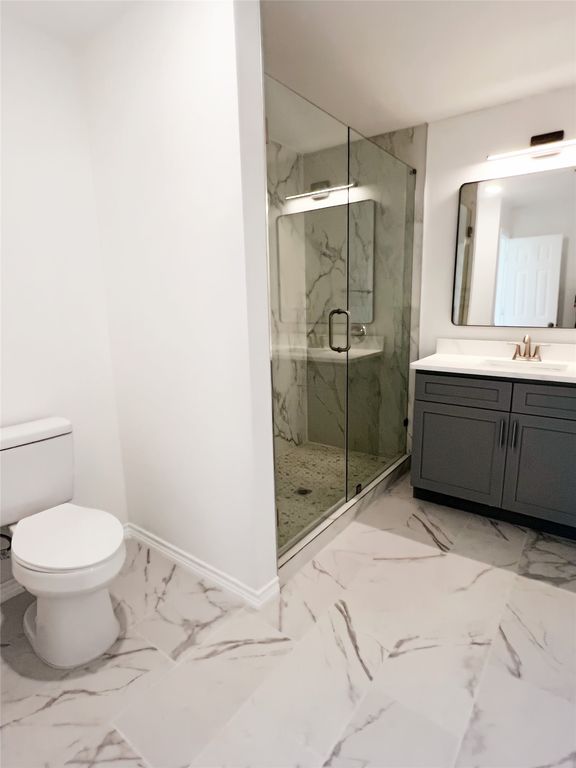 Photo 16 of 127 Camino Robles St