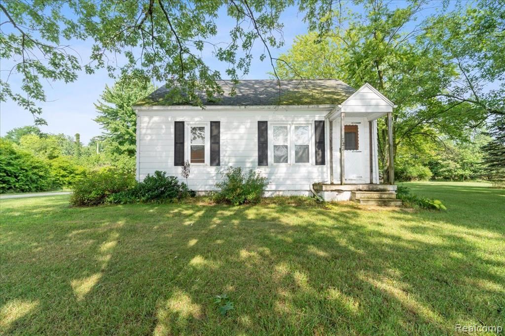 727 County Farm Rd, Howell, MI 48843 Trulia