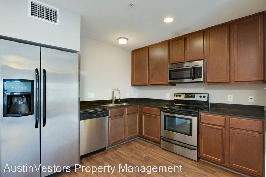 924 E 51st St, Austin, TX 78751