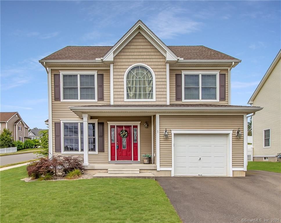 1 Bushel Rd, Plainville, CT 06062
