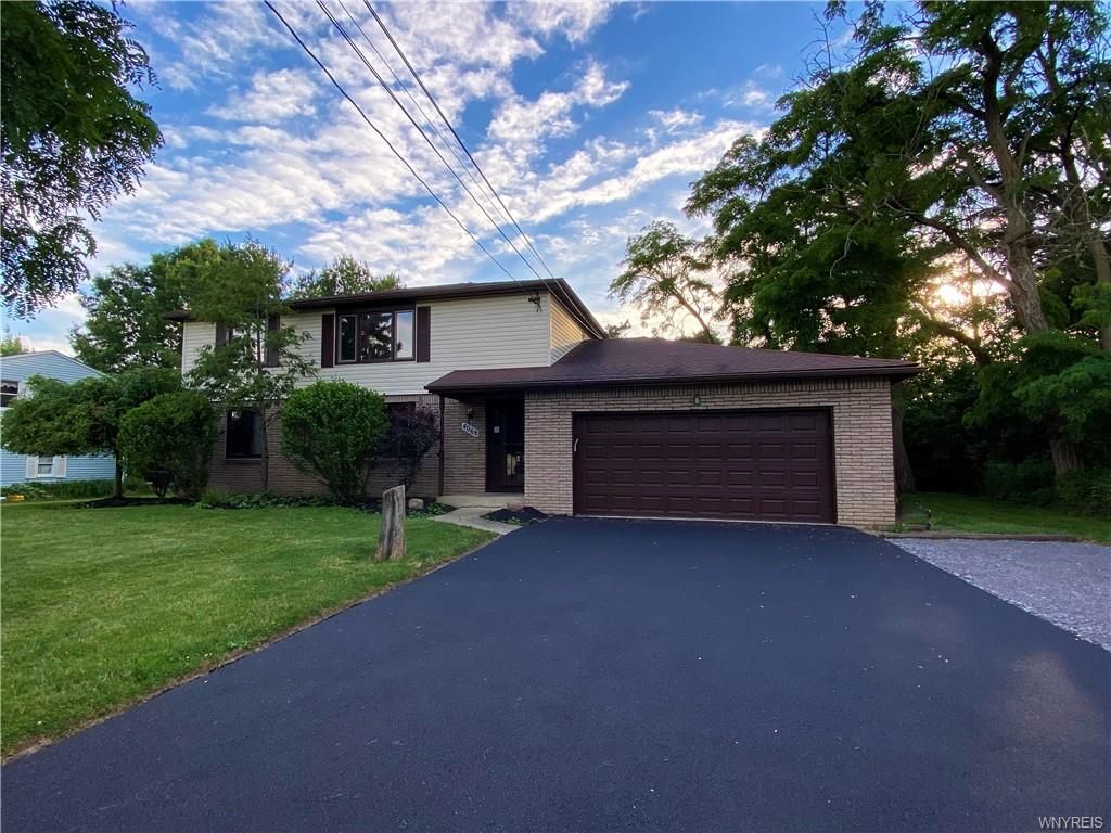 4068 California Rd, Orchard Park, NY 14127