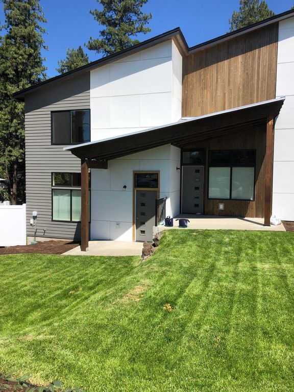 1323 E 29th Ave, Spokane, WA 99203