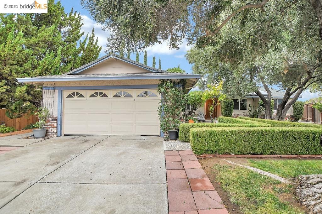 4 Barcelona Ct, Pittsburg, CA 94565