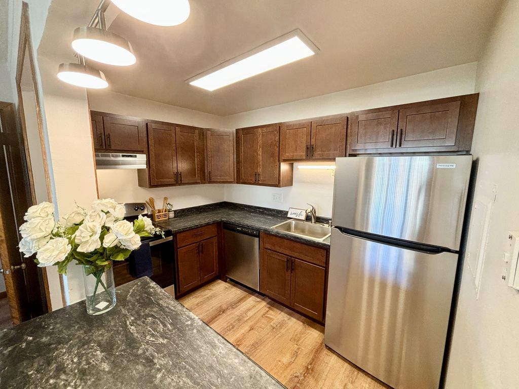1019 Fiedler Ln #5, Madison, WI 53713