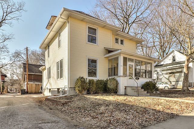 711 W California Ave, Urbana, IL 61801