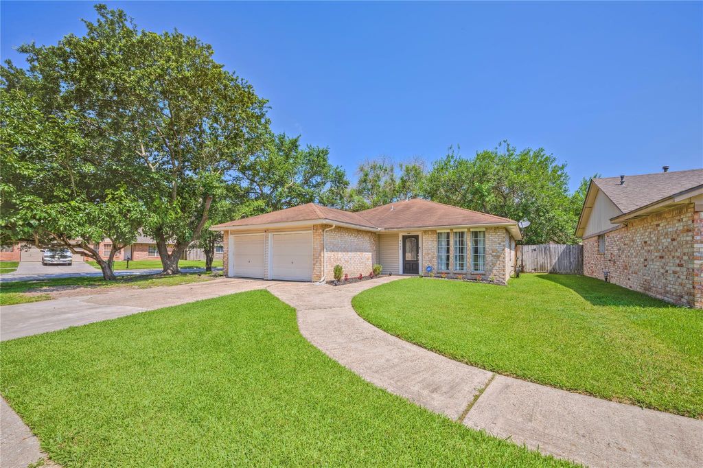 5403 Dove Forest Ln, Humble, TX 77346