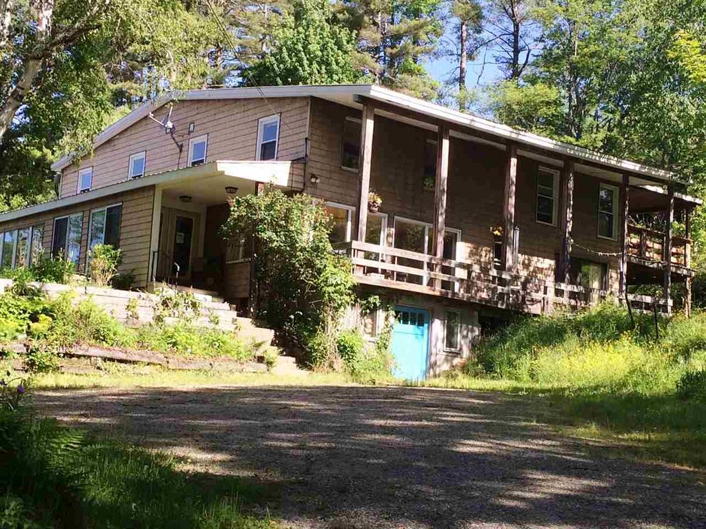 864 Streeter Pond Rd, Sugar Hill, NH 3 Bed, 4 Bath SingleFamily Home