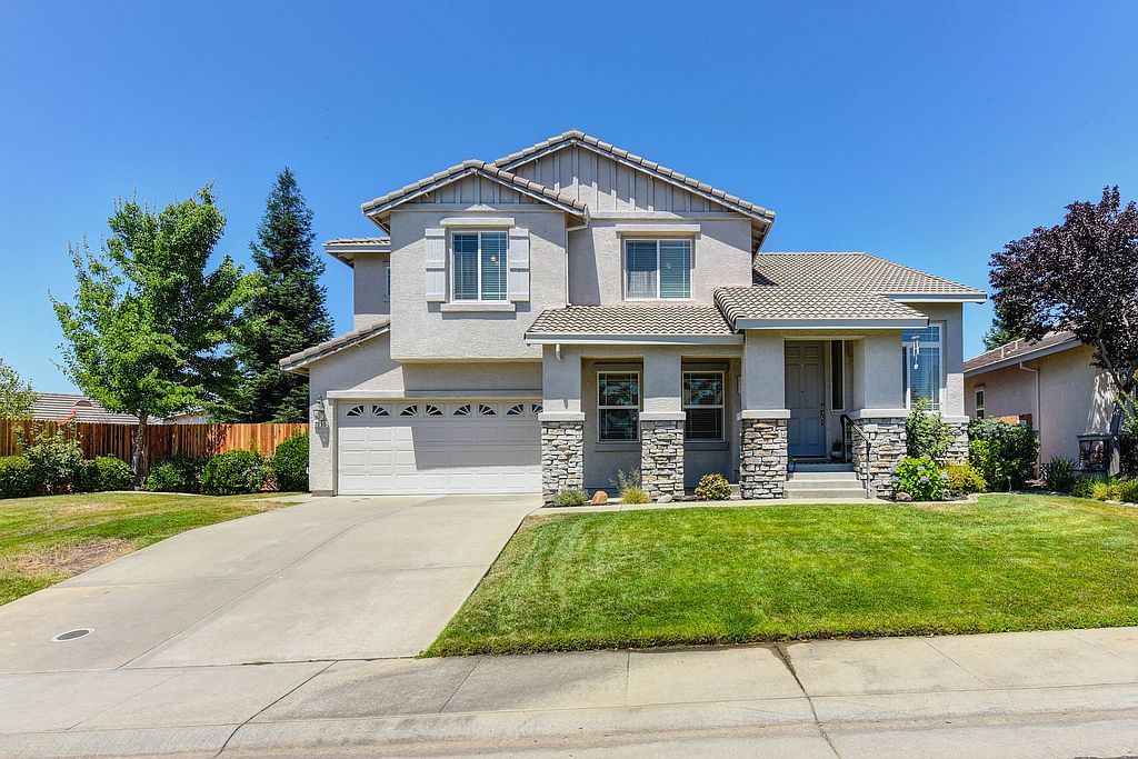 2255 Petruchio Way, Roseville, CA 95661