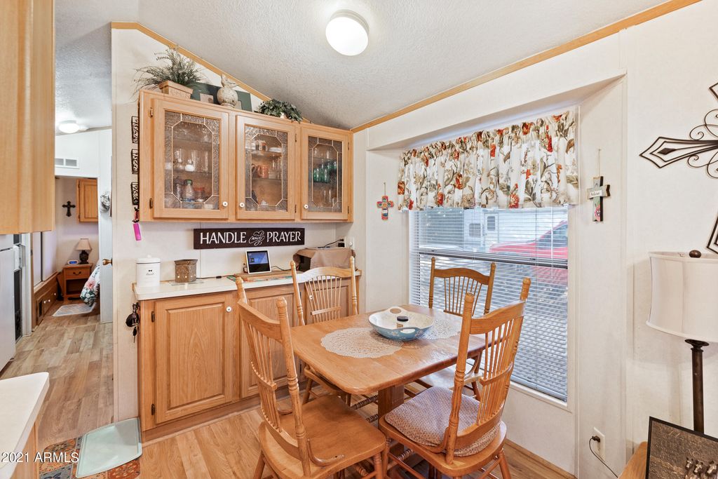306 S Recker Rd #284, Mesa, AZ 85206