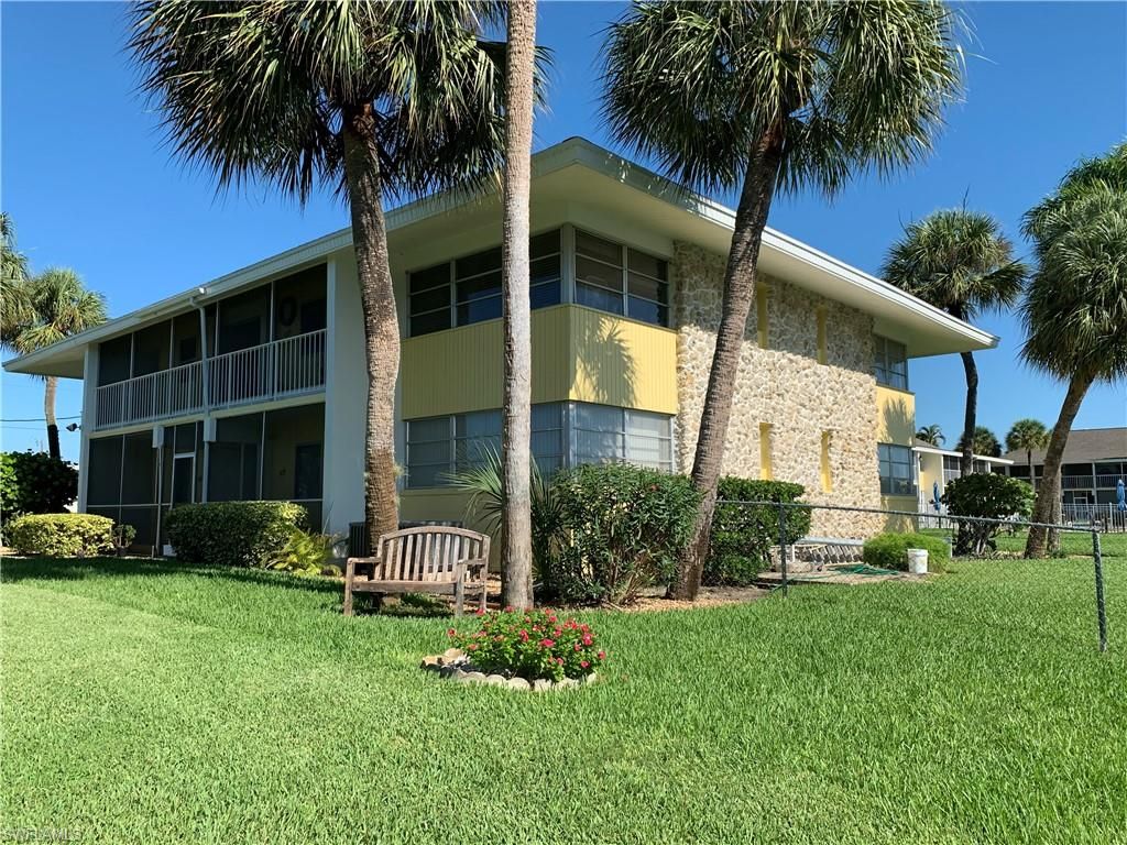 4613 SE 5th Ave #210, Cape Coral, FL 33904