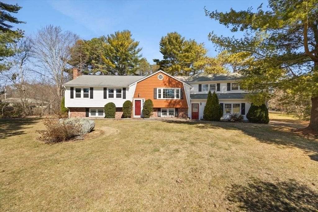 8 Massasoit Cir, East Walpole, MA 02032 MLS 73215776 Trulia