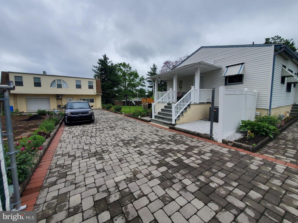 2503 Kay Ave, Feasterville Trevose, PA 19053