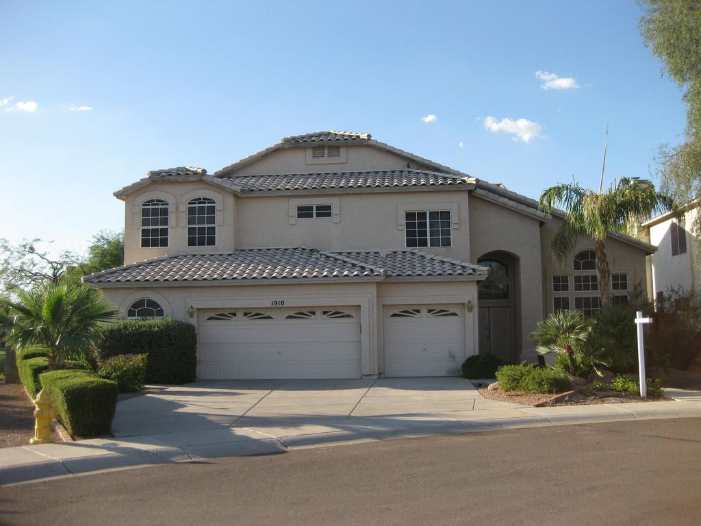 1910 E Todd Dr, Tempe, AZ 85283