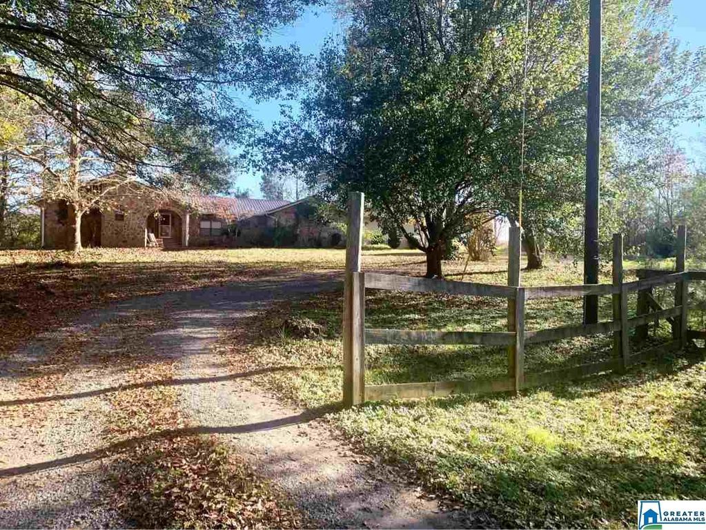 1714 Kornegay Rd, Oneonta, AL 35121