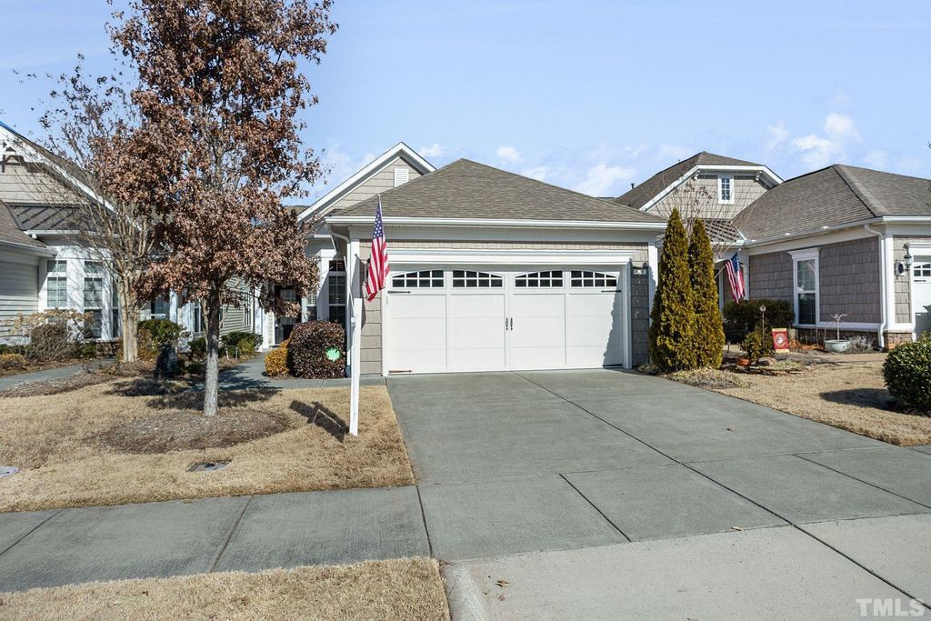 320 Arvada Dr, Cary, NC 27519