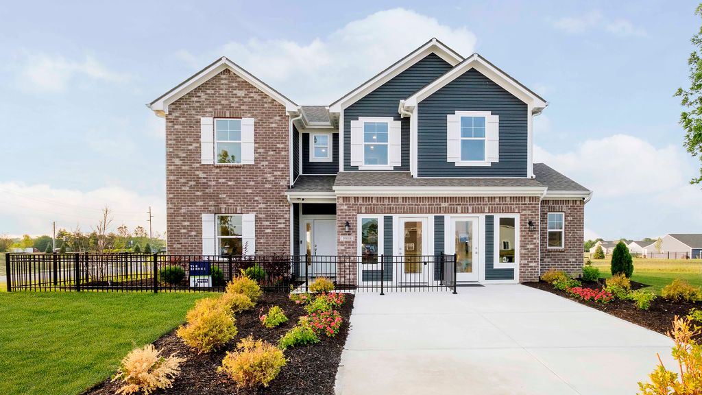 Spruce Plan in Hunters Path, Clayton, OH 45315