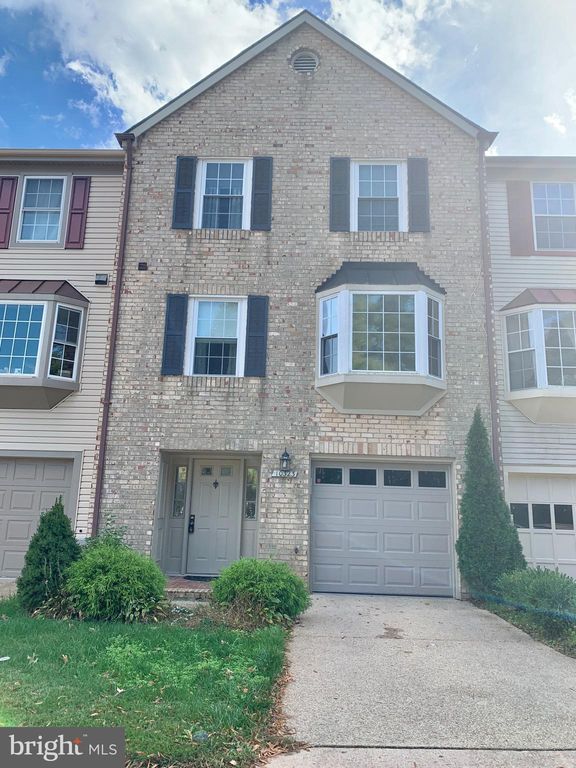 10323 Broom Ln, Lanham, MD 20706