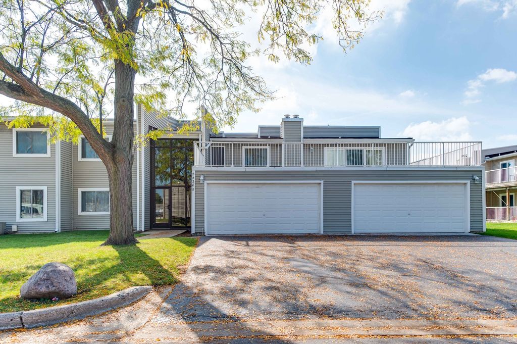 2238 N Baldwin Way #6B, Palatine, IL 60074