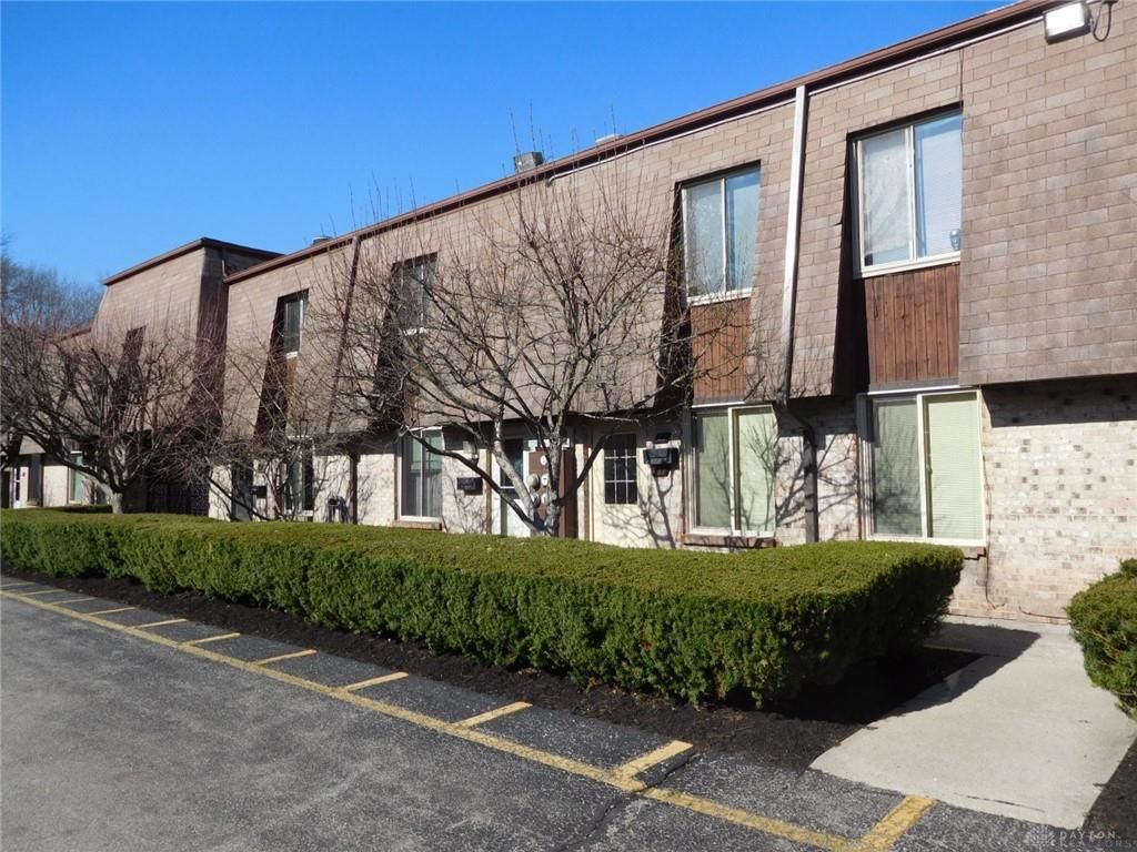 7815 N Main St #27, Dayton, OH 45415